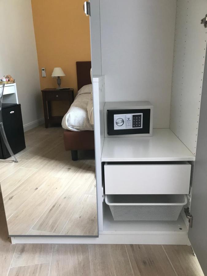 Bed and Breakfast agorà singola con bagno privato adiacente à Naples Extérieur photo