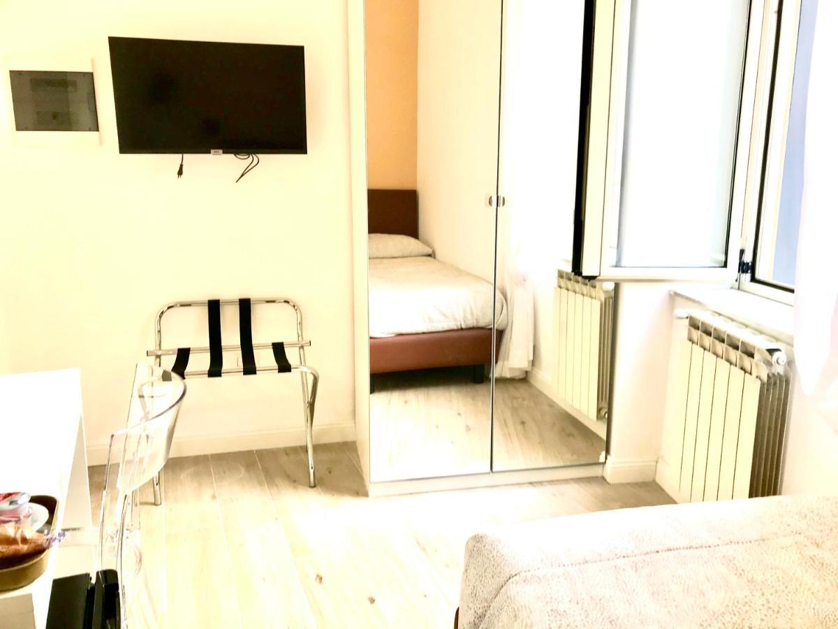 Bed and Breakfast agorà singola con bagno privato adiacente à Naples Extérieur photo