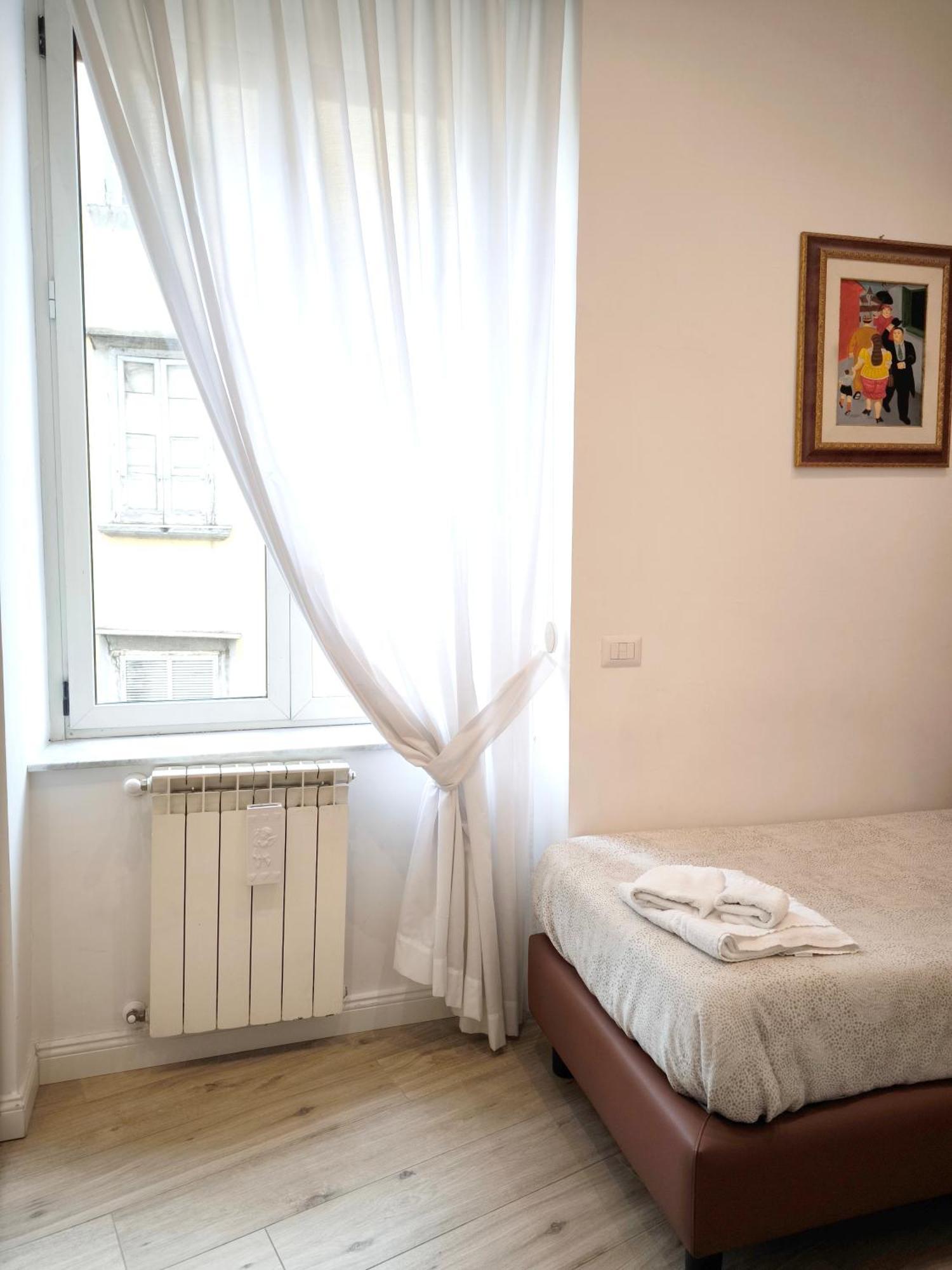 Bed and Breakfast agorà singola con bagno privato adiacente à Naples Extérieur photo